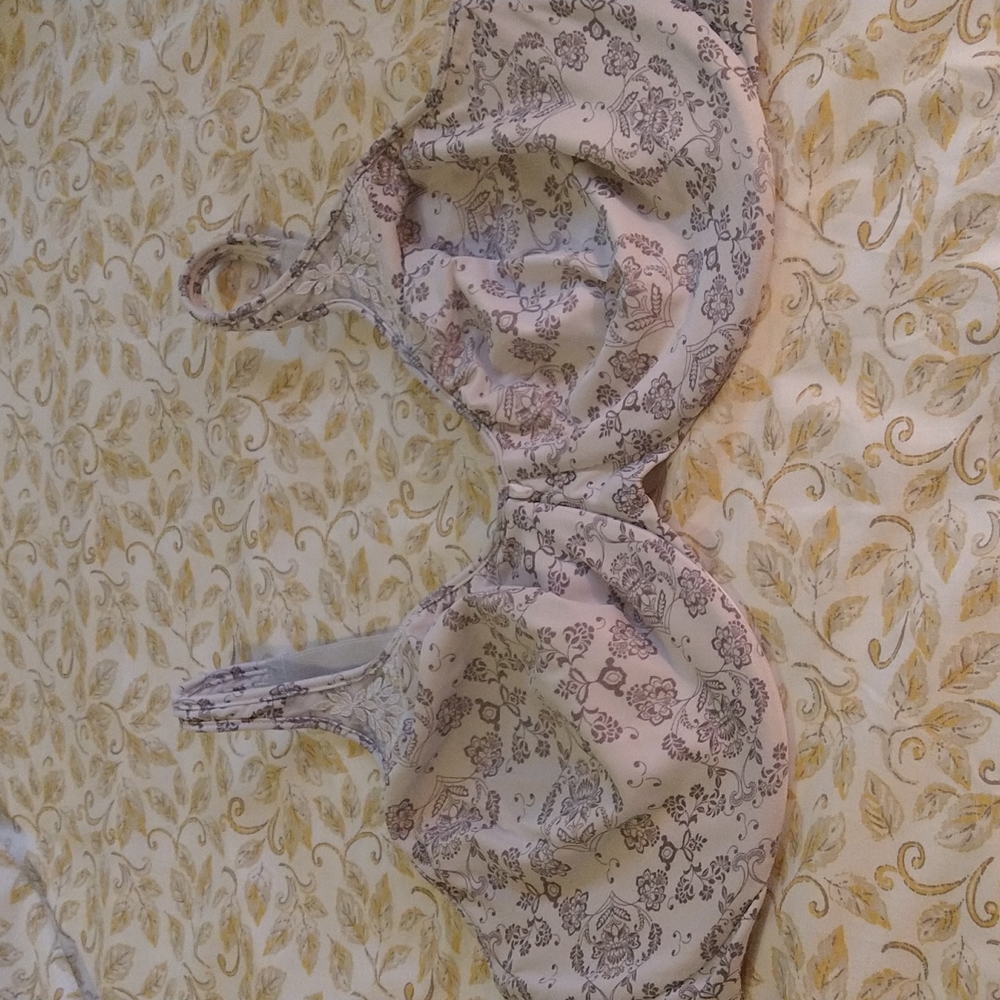 Bali Passion for Comfort Seamless Underwire Minimizer Bra 42DD Silver Lace